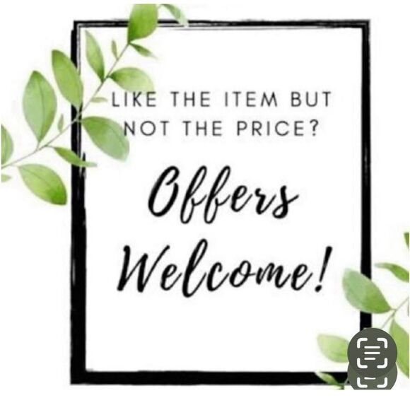 Micheal Kors- flute sleeve blouse Size: Medium Color: Black/ White - Picture 9 of 9